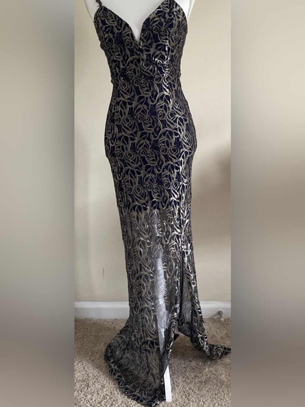 NIKIBIKI Midnight Women's Maxi Dress Floral Lace Overlay